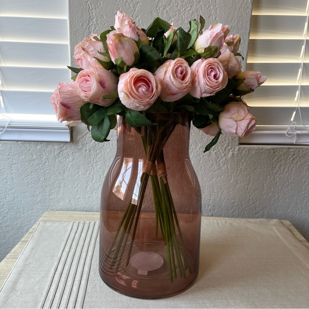 New High end Handecraft 18 silk Flowers with vase   Item: 18 silk Flowers  + Vas - Picture 5 of 14